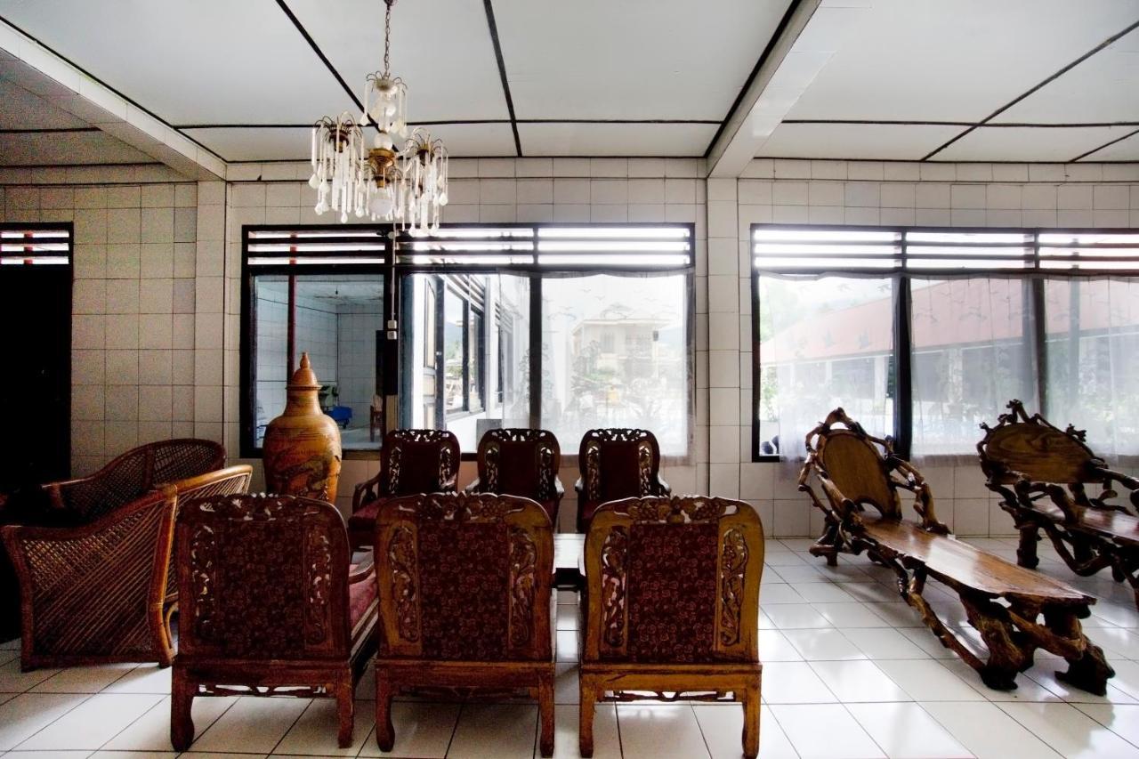 Oyo 2960 Wisma Bara Pagar Alam Pagaralam Exterior foto